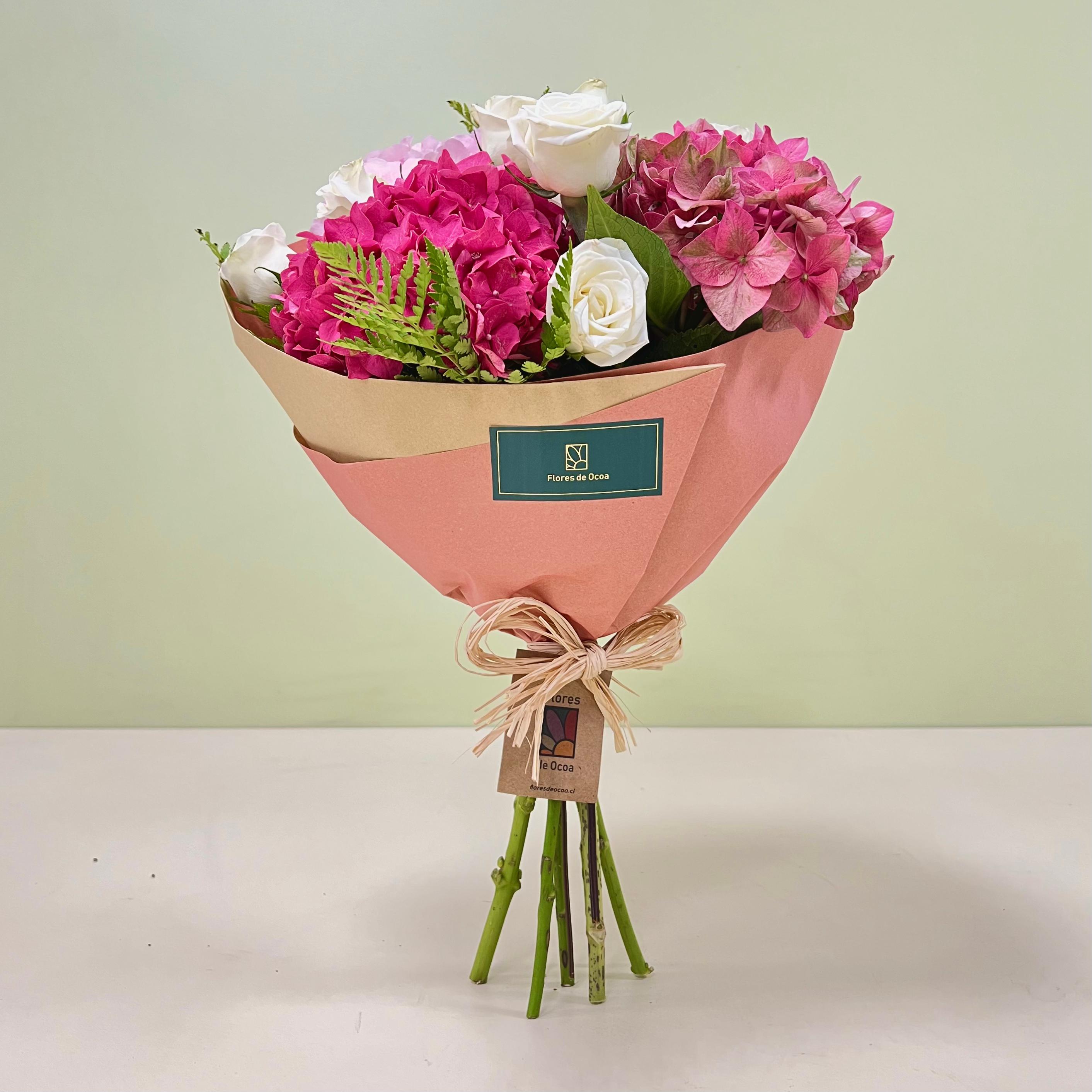 Hortensias & Mini Rosa Blanca