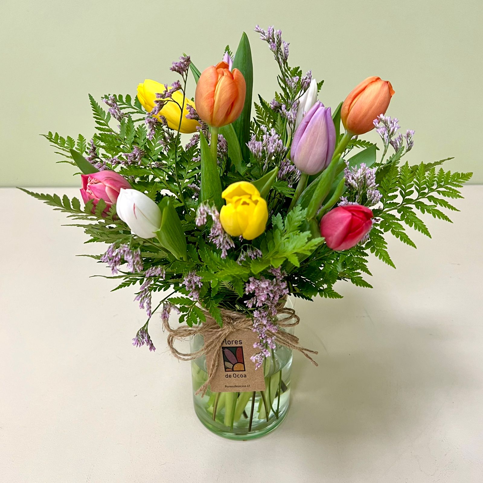 Tulipanes & Limonium en Florero