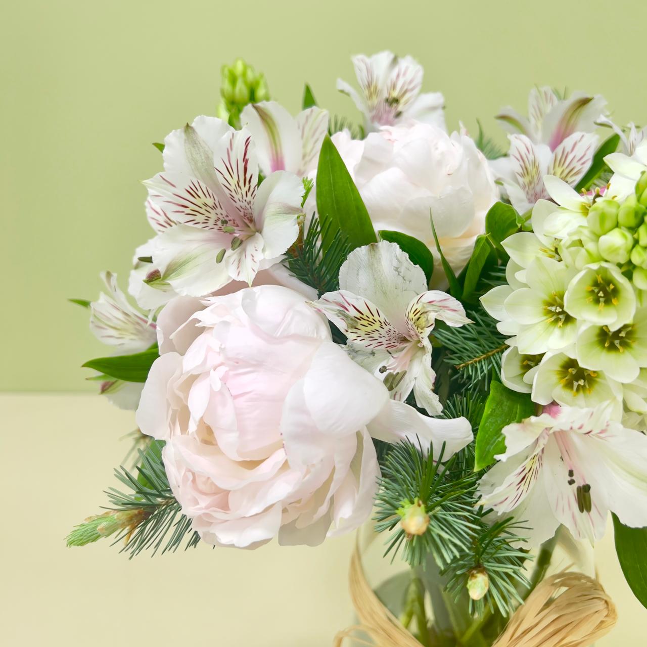 Florero 5 Peonías & Ornithogalum