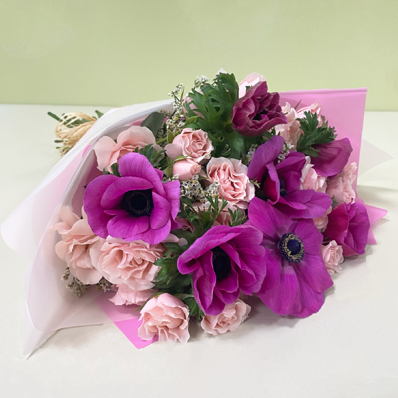 Anémonas Fucsias & Mini rosas