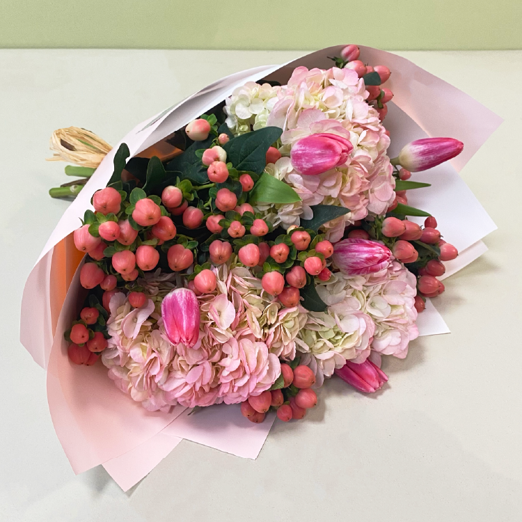 Ramo Hortensias Rosadas & Tulipán