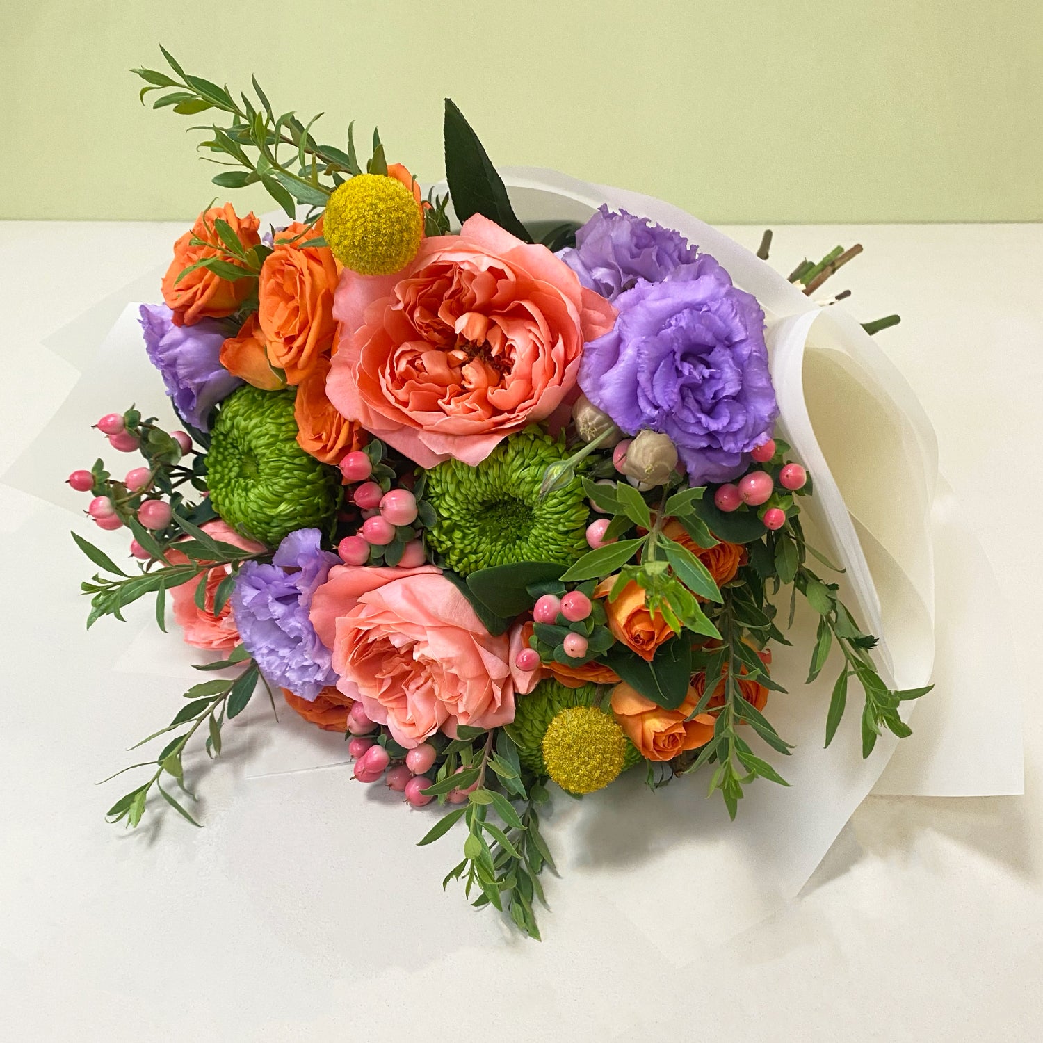 Lisianthus &  Garden Roses | M14
