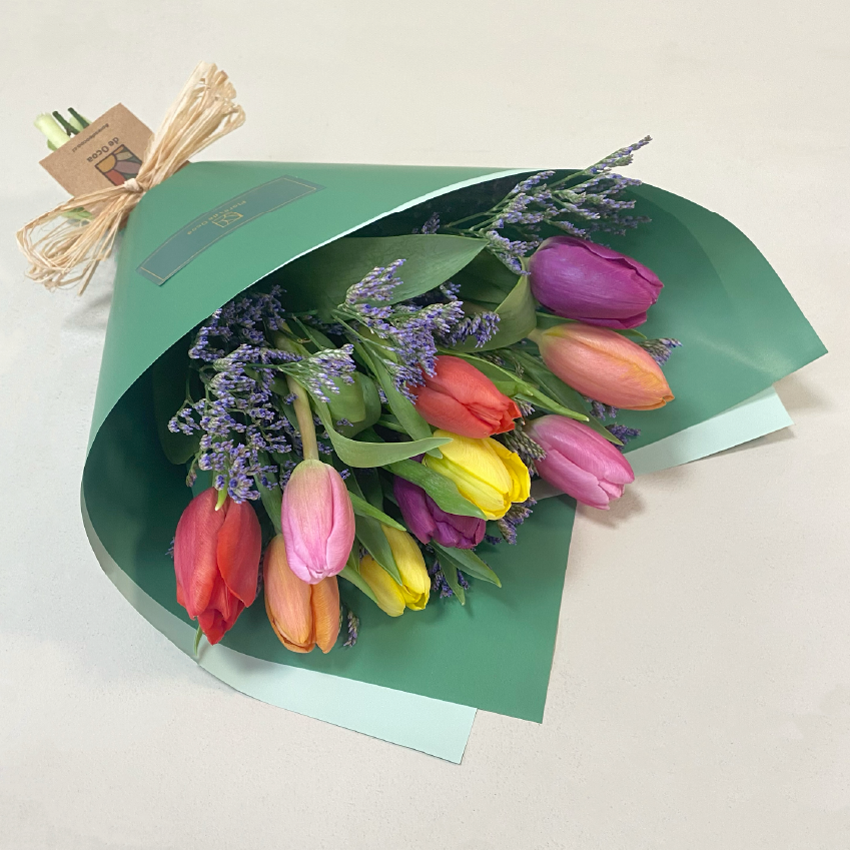 Ramo de 10 Tulipanes & Limonium