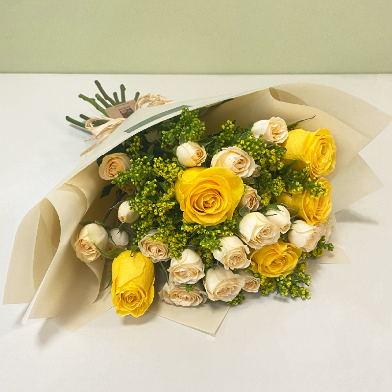 Rosas Amarillas & Mini rosas