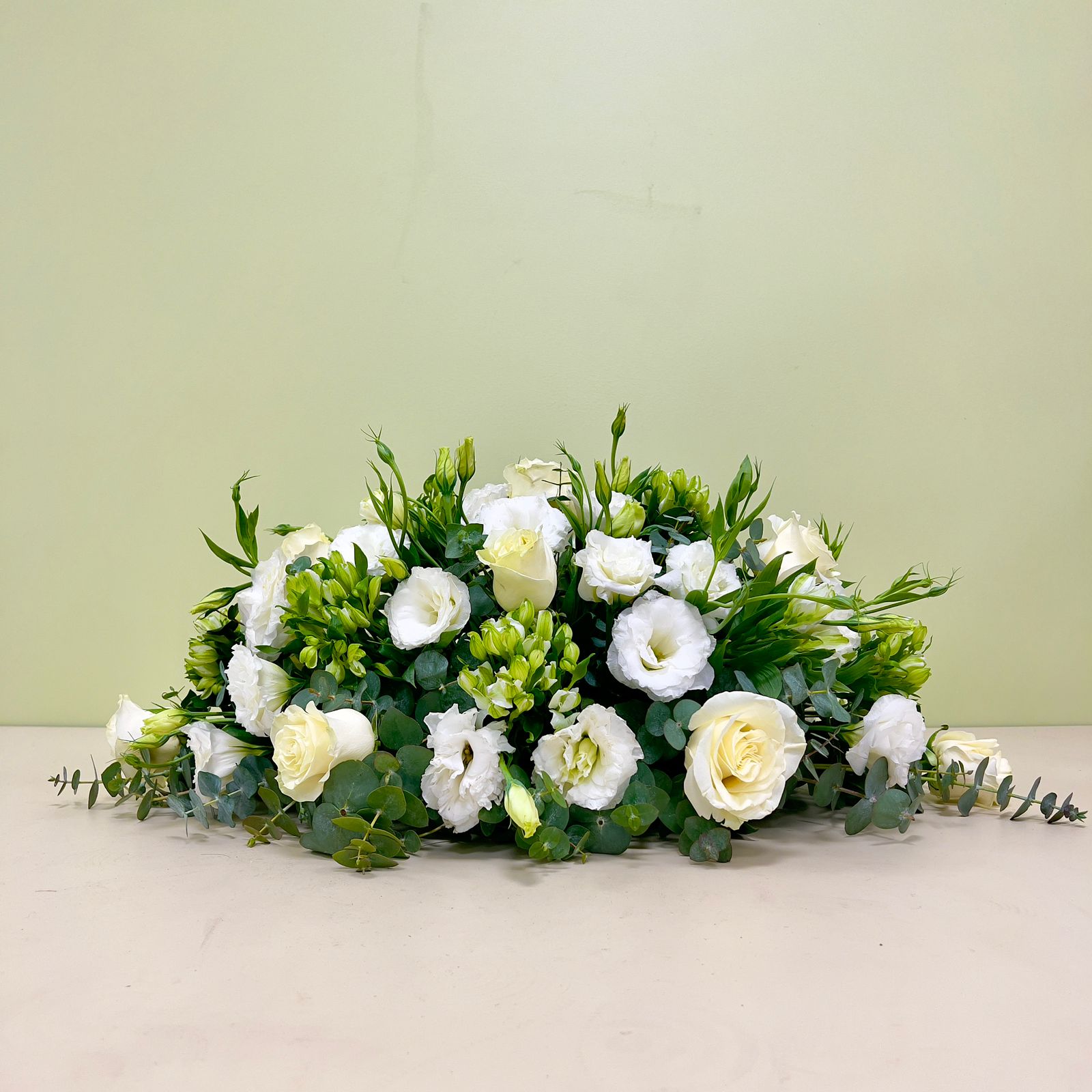 Cojín de Rosas & Lisianthus