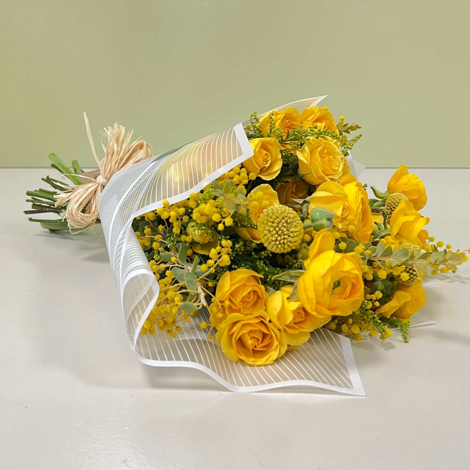 Ramo Mini Rosas & Ranúnculos