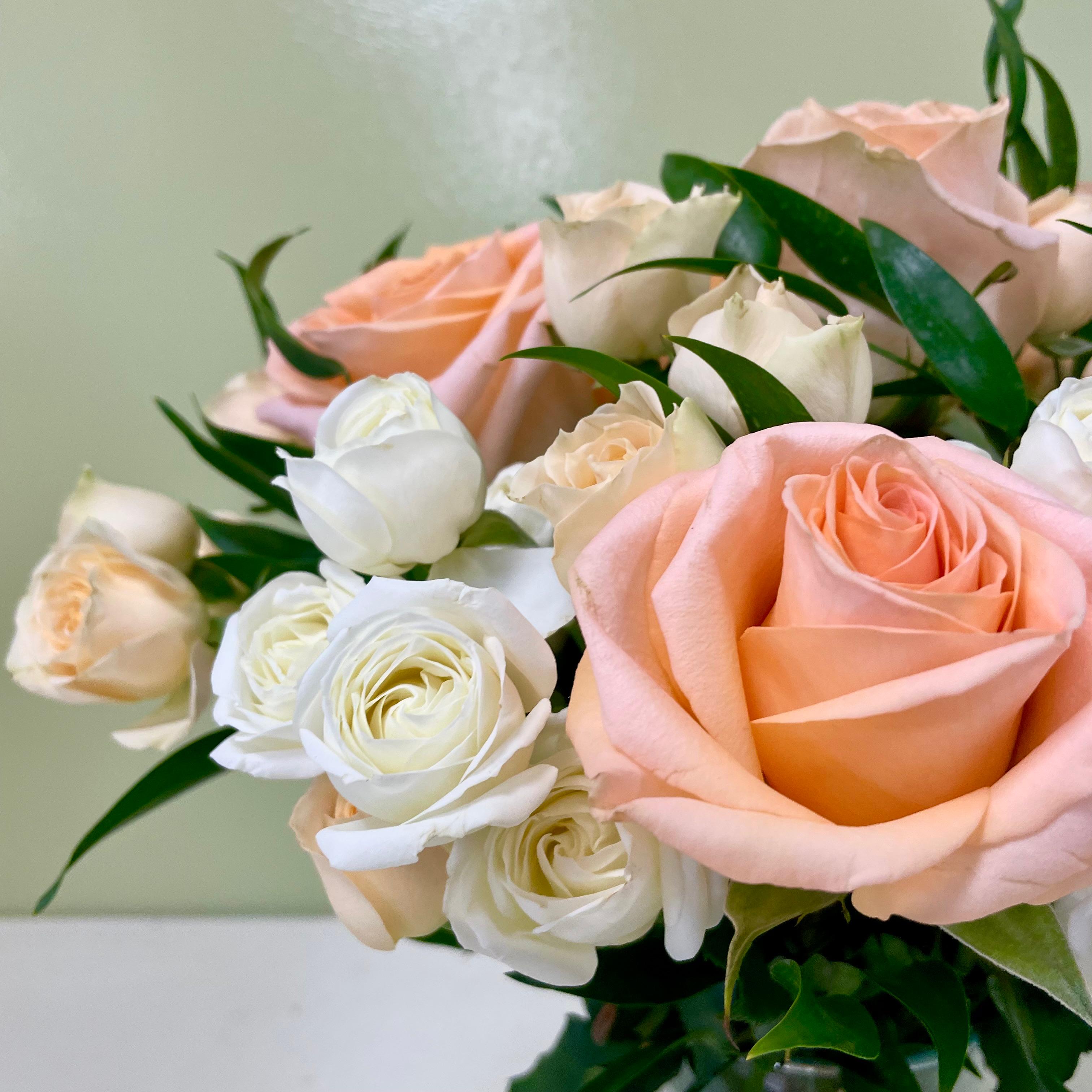 Florero Rosas Damasco & Mini Rosas