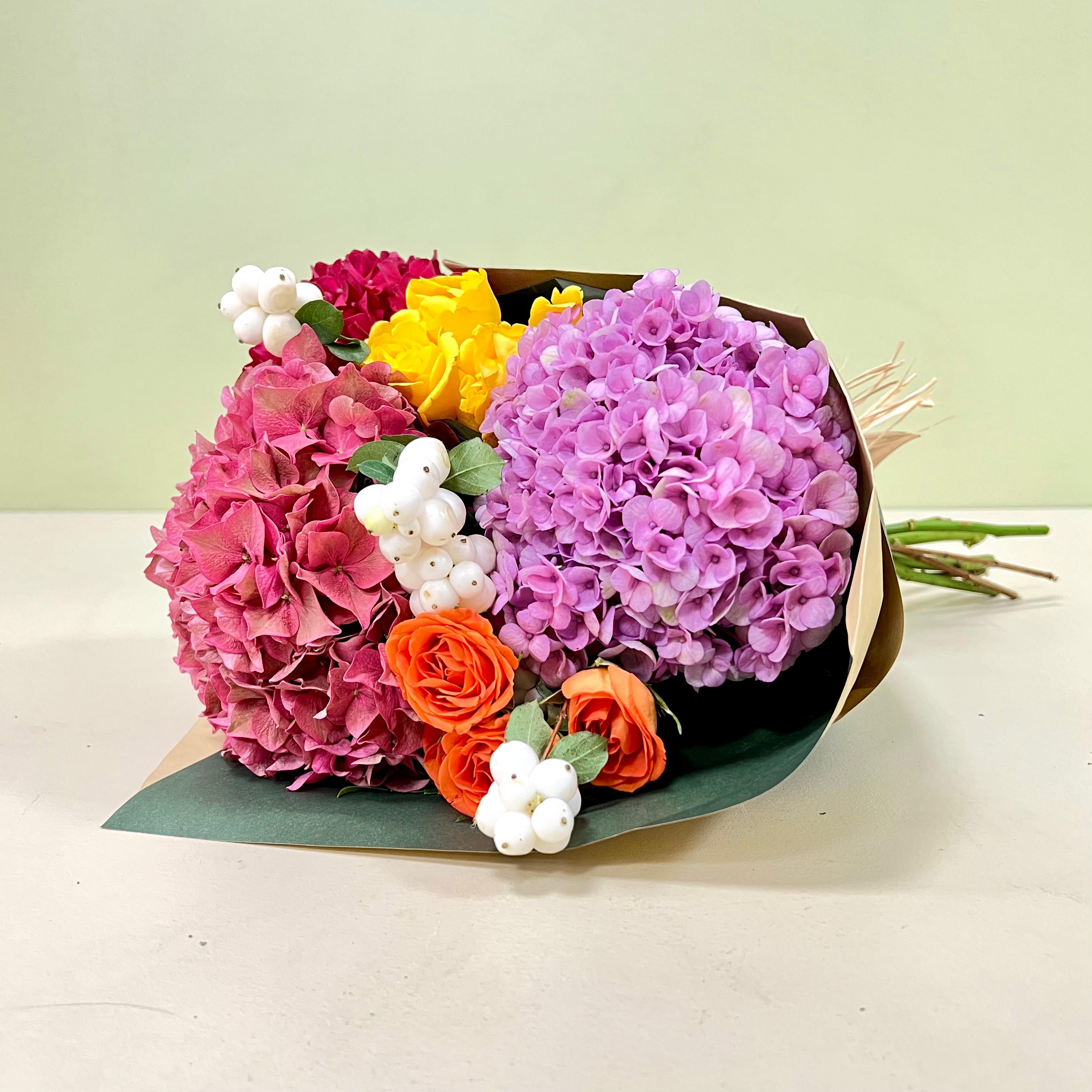 Hortensias & Mini Rosa Naranja