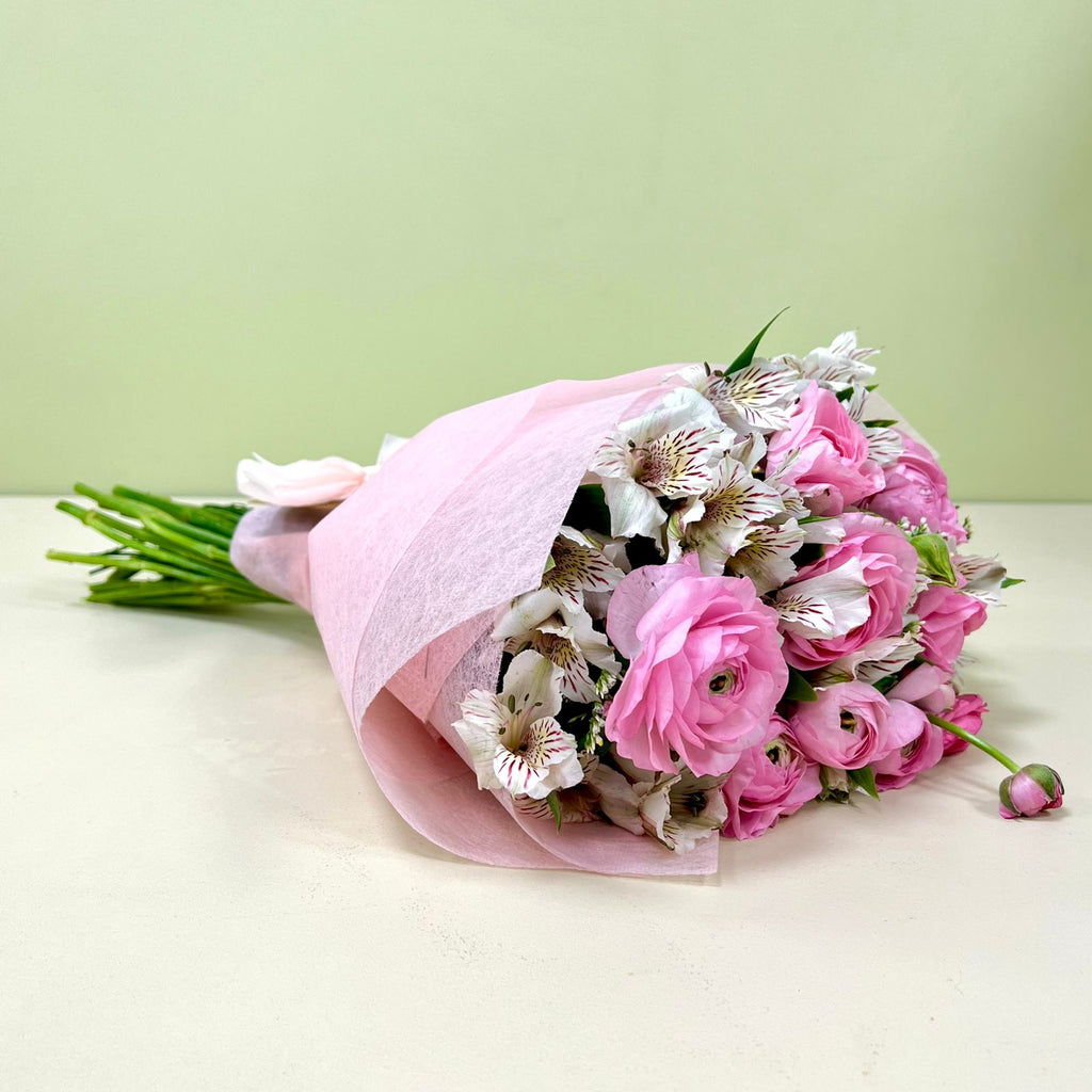 Ramo Ranúnculos & Alstroemerias.