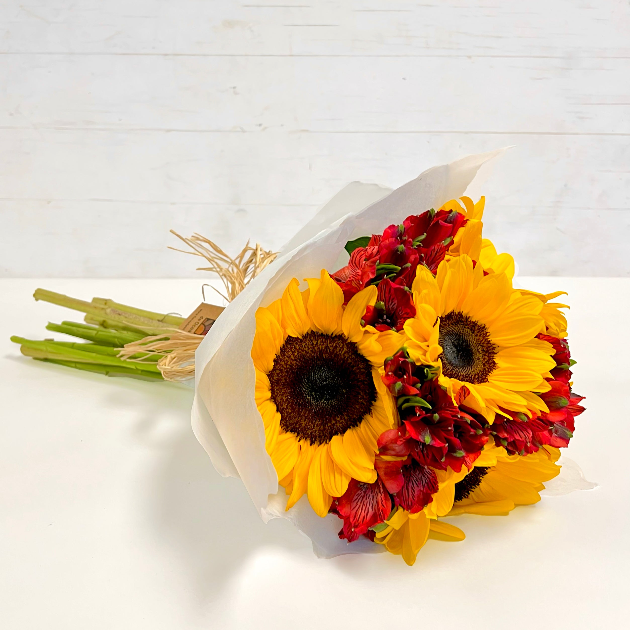 Ramo de Girasol & Alstroemerias Roja